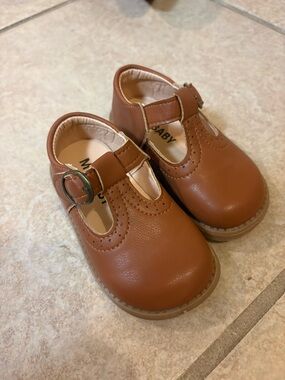 Amazon Brown T-Strap Baby & Walker Shoes with Buckle